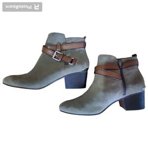 Coach pauline nubuck ankle bootie tan boot